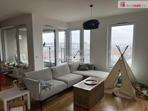 Pronájem bytu 4+kk, Praha - Vysočany, Pechmanových, 119 m2