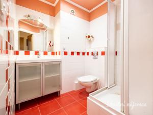 Pronájem bytu 4+kk, Praha - Horní Měcholupy, Milánská, 100 m2