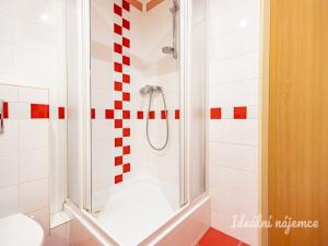 Pronájem bytu 4+kk, Praha - Horní Měcholupy, Milánská, 100 m2