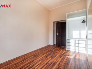 Pronájem bytu 3+1, Karlovy Vary, T. G. Masaryka, 74 m2