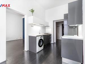 Pronájem bytu 3+1, Karlovy Vary, T. G. Masaryka, 74 m2