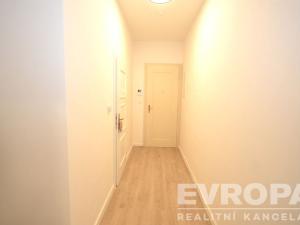 Pronájem bytu 1+kk, Praha - Žižkov, Chlumova, 31 m2
