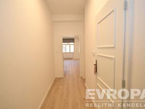 Pronájem bytu 1+kk, Praha - Žižkov, Chlumova, 31 m2