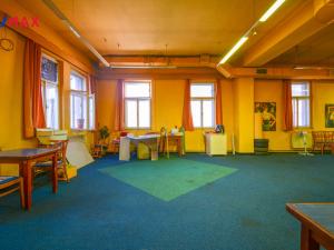 Prodej rodinného domu, Třebechovice pod Orebem, Masarykovo náměstí, 310 m2