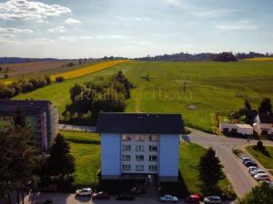 Prodej bytu 2+1, Studená, Komenského, 57 m2