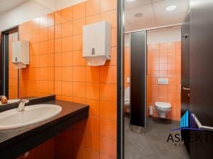 Pronájem komerční, Praha - Chodov, Líbalova, 456 m2