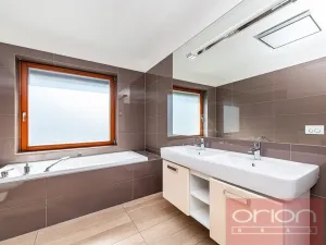 Pronájem rodinného domu, Praha - Jinonice, Vacínovská, 360 m2