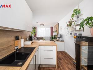 Prodej bytu 3+kk, Praha - Háje, Cyprichova, 68 m2