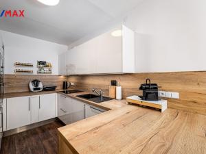 Prodej bytu 3+kk, Praha - Háje, Cyprichova, 68 m2