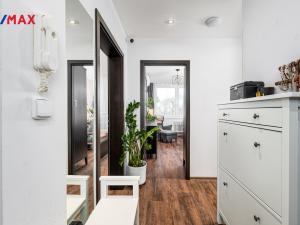 Prodej bytu 3+kk, Praha - Háje, Cyprichova, 68 m2