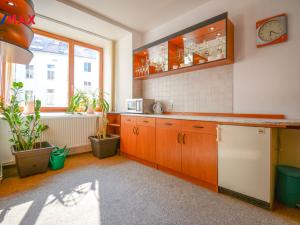 Pronájem kanceláře, Hradec Králové, Československé armády, 102 m2