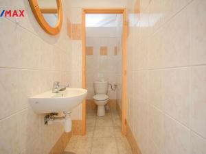 Pronájem kanceláře, Hradec Králové, Československé armády, 102 m2