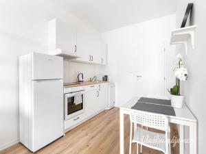 Pronájem bytu 1+kk, Praha - Kyje, Za černým mostem, 25 m2