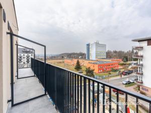 Pronájem bytu 1+kk, Praha - Kyje, Za černým mostem, 25 m2