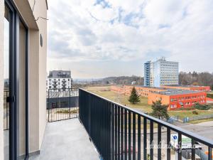 Pronájem bytu 2+kk, Praha - Kyje, Za černým mostem, 42 m2