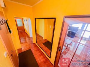 Prodej bytu 3+1, Znojmo, Dukelských bojovníků, 74 m2