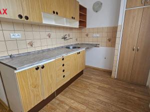Pronájem bytu 2+1, Třeboň - Třeboň II, Nádražní, 58 m2