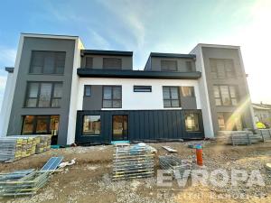 Prodej bytu 3+kk, Vysoký Újezd, Ke Kuchaři, 85 m2