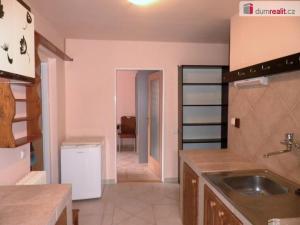 Pronájem bytu 2+kk, Praha - Horní Počernice, V slavětíně, 48 m2