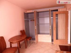 Pronájem bytu 2+kk, Praha - Horní Počernice, V slavětíně, 48 m2