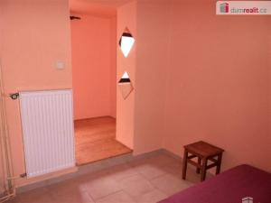 Pronájem bytu 2+kk, Praha - Horní Počernice, V slavětíně, 48 m2