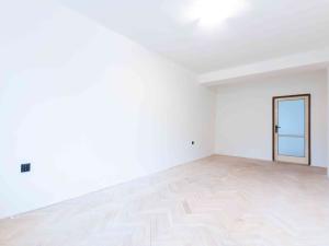 Pronájem bytu 2+1, Praha - Kbely, Luštěnická, 55 m2