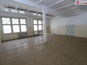 Prodej komerční nemovitosti, Kraslice, Pod nádražím, 1600 m2