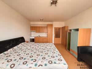 Pronájem bytu 1+kk, Olomouc, Topolová, 29 m2