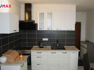 Prodej bytu 1+1, Horní Slavkov, Školní, 34 m2