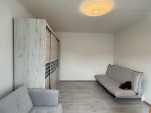 Prodej bytu 1+1, Horní Slavkov, Školní, 34 m2