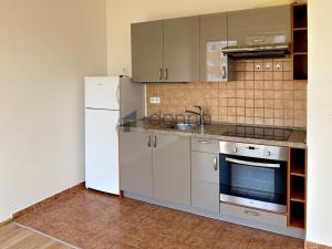 Pronájem bytu 1+kk, Praha - Kyje, Federova, 35 m2