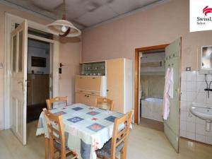 Prodej bytu 2+1, Nejdek, náměstí Karla IV., 74 m2