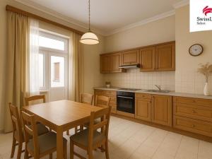 Prodej bytu 2+1, Nejdek, náměstí Karla IV., 74 m2