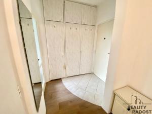 Prodej bytu 2+1, Olomouc, Hněvotínská, 55 m2