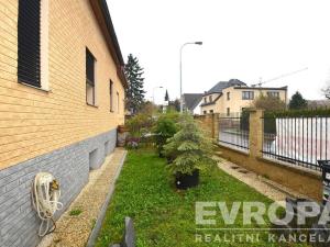 Pronájem kanceláře, Praha - Dolní Chabry, Kobyliská, 225 m2