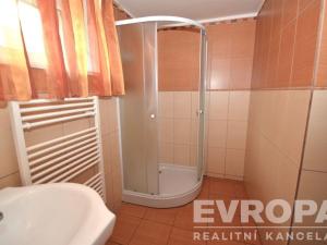 Pronájem kanceláře, Praha - Dolní Chabry, Kobyliská, 225 m2