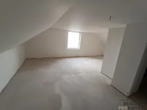 Prodej rodinného domu, Veltruby, K zastávce, 140 m2