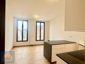 Pronájem bytu 1+kk, Praha - Smíchov, Vackové, 30 m2