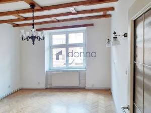 Pronájem bytu 2+1, Praha - Staré Město, U obecního dvora, 58 m2