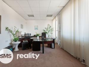 Prodej obchodního prostoru, Opava - Město, Mezi Trhy, 730 m2