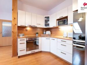Prodej bytu 2+kk, Břežany II, 67 m2