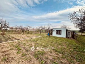 Prodej zahrady, Znojmo, 561 m2