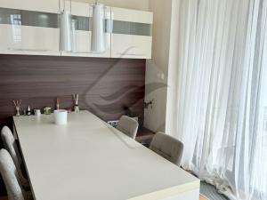 Prodej bytu 1+kk, Praha - Žižkov, Ke kapslovně, 54 m2