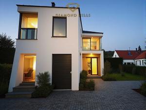 Prodej rodinného domu, Kněževes, Pražská, 261 m2