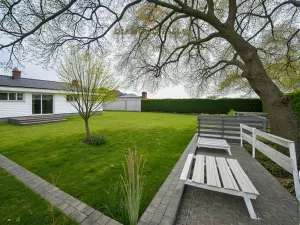 Prodej rodinného domu, Kněževes, Pražská, 261 m2