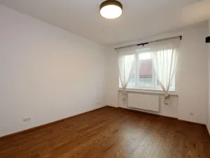 Pronájem bytu 3+kk, Pardubice - Zelené Předměstí, Sladkovského, 77 m2