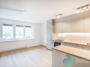 Pronájem bytu 3+kk, Praha - Řepy, Na moklině, 71 m2