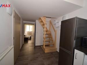 Pronájem bytu 2+1, Praha - Smíchov, Na Valentince, 55 m2