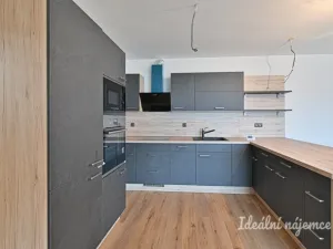 Pronájem bytu 4+kk, Mokrá-Horákov - Mokrá, 127 m2
