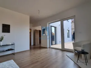 Prodej bytu 4+1, Praha - Běchovice, Pplk. Nováčka, 139 m2